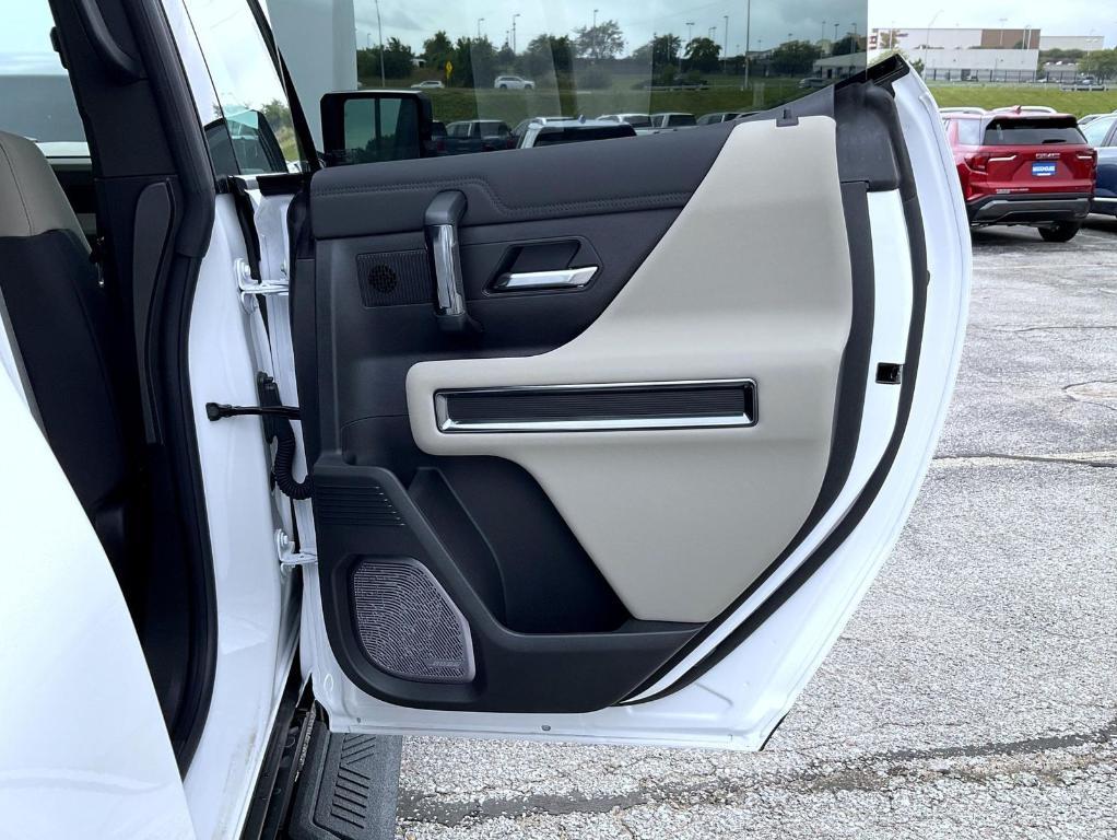 new 2026 GMC HUMMER EV SUV car