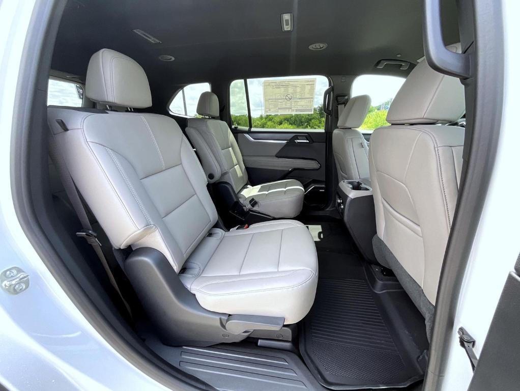 new 2025 GMC Acadia car, priced at $49,679