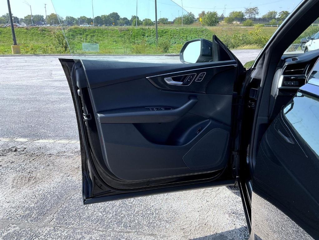 used 2019 Audi Q8 car, priced at $25,670