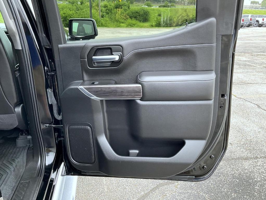 used 2020 Chevrolet Silverado 1500 car, priced at $32,700