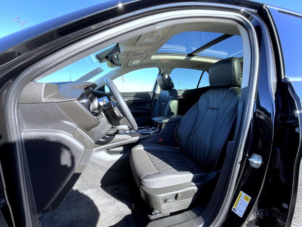 used 2023 Buick Envision car, priced at $34,994