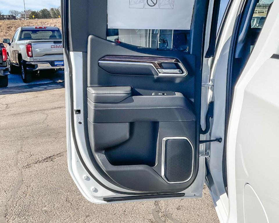 new 2025 GMC Sierra 1500 car, priced at $53,719