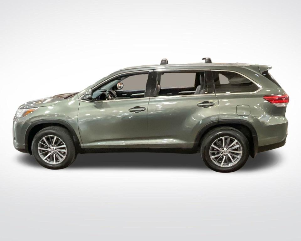 used 2019 Toyota Highlander car, priced at $24,988