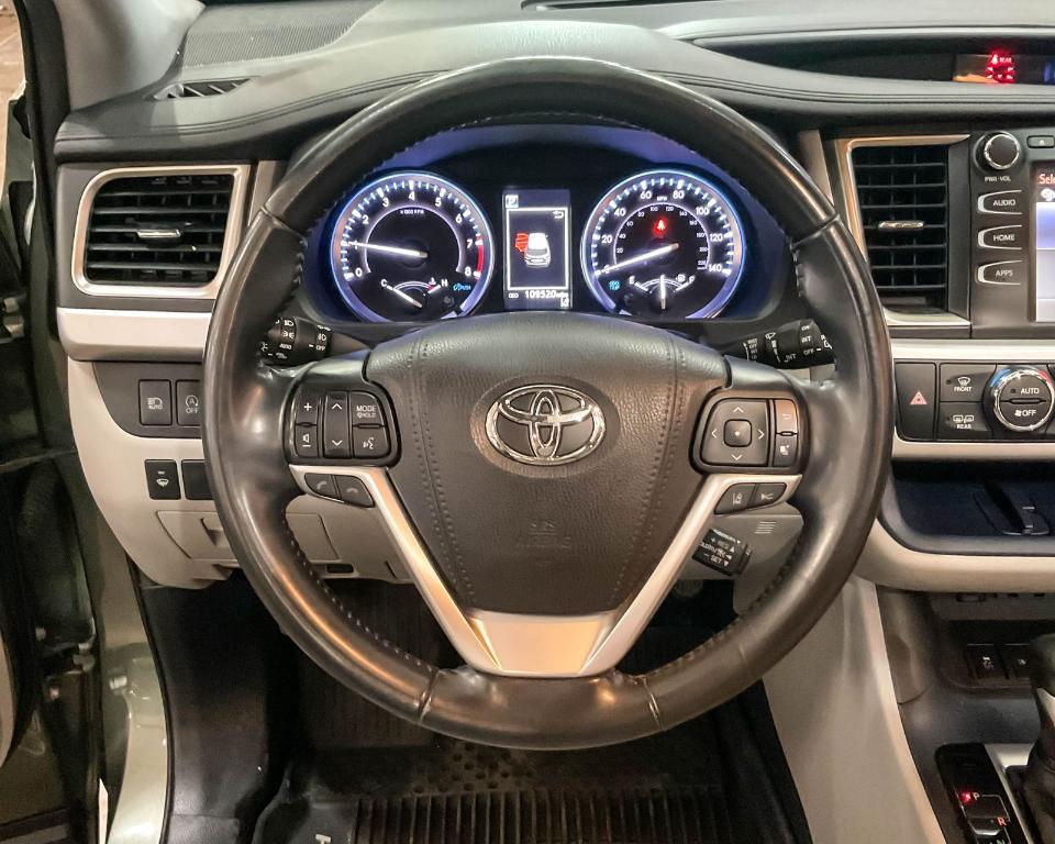 used 2019 Toyota Highlander car, priced at $24,988