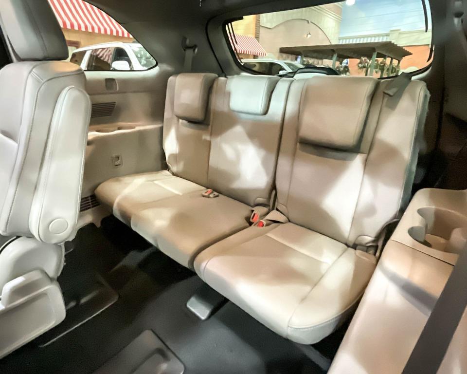 used 2019 Toyota Highlander car, priced at $24,988