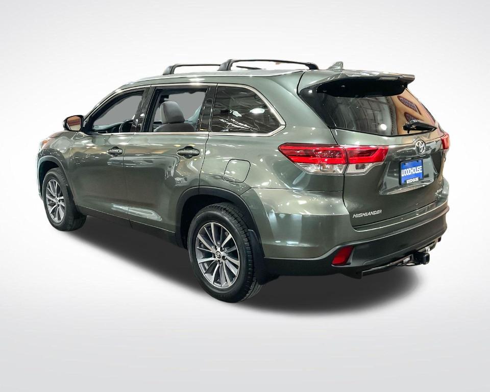 used 2019 Toyota Highlander car, priced at $24,988