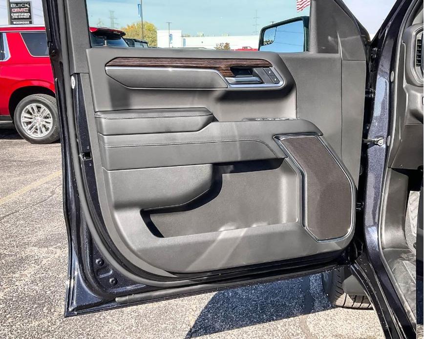 new 2025 GMC Sierra 1500 car, priced at $56,540