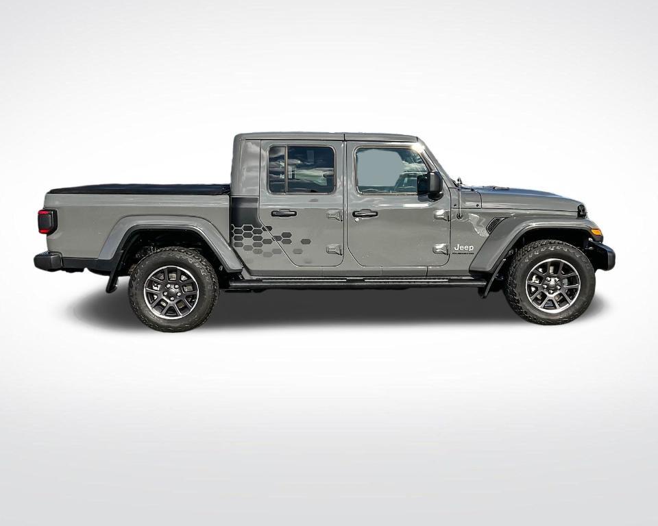 used 2021 Jeep Gladiator car, priced at $33,700