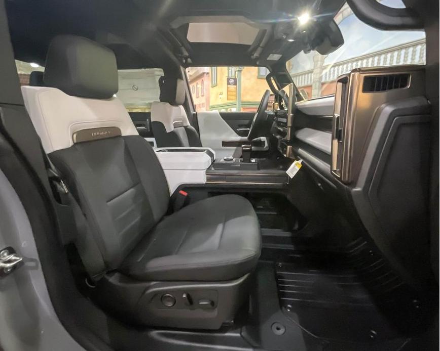 new 2025 GMC HUMMER EV car, priced at $99,820