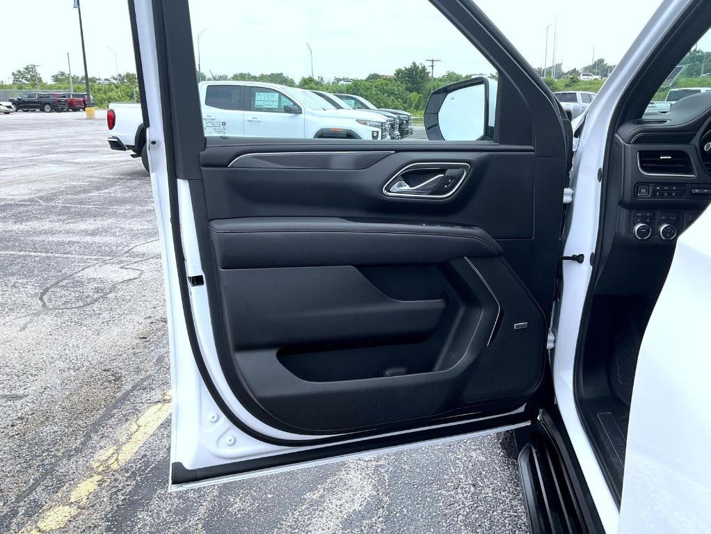 used 2024 GMC Yukon car, priced at $66,742