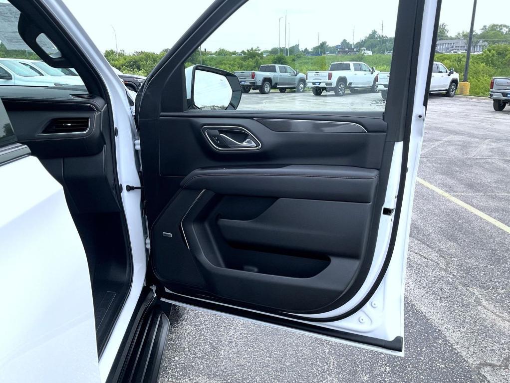 used 2024 GMC Yukon car, priced at $66,742