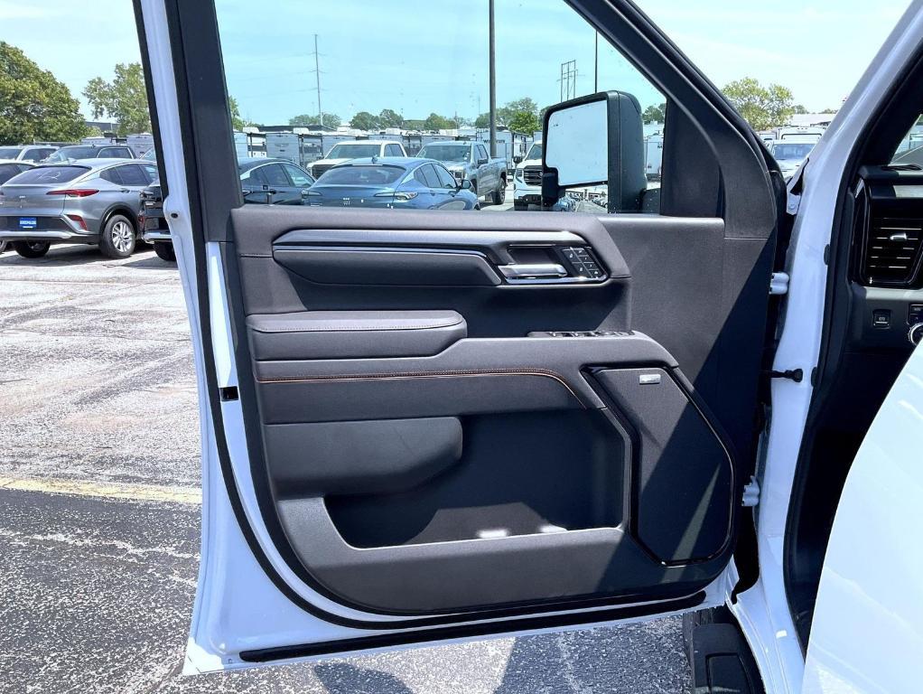 new 2025 GMC Sierra 2500 car, priced at $83,268