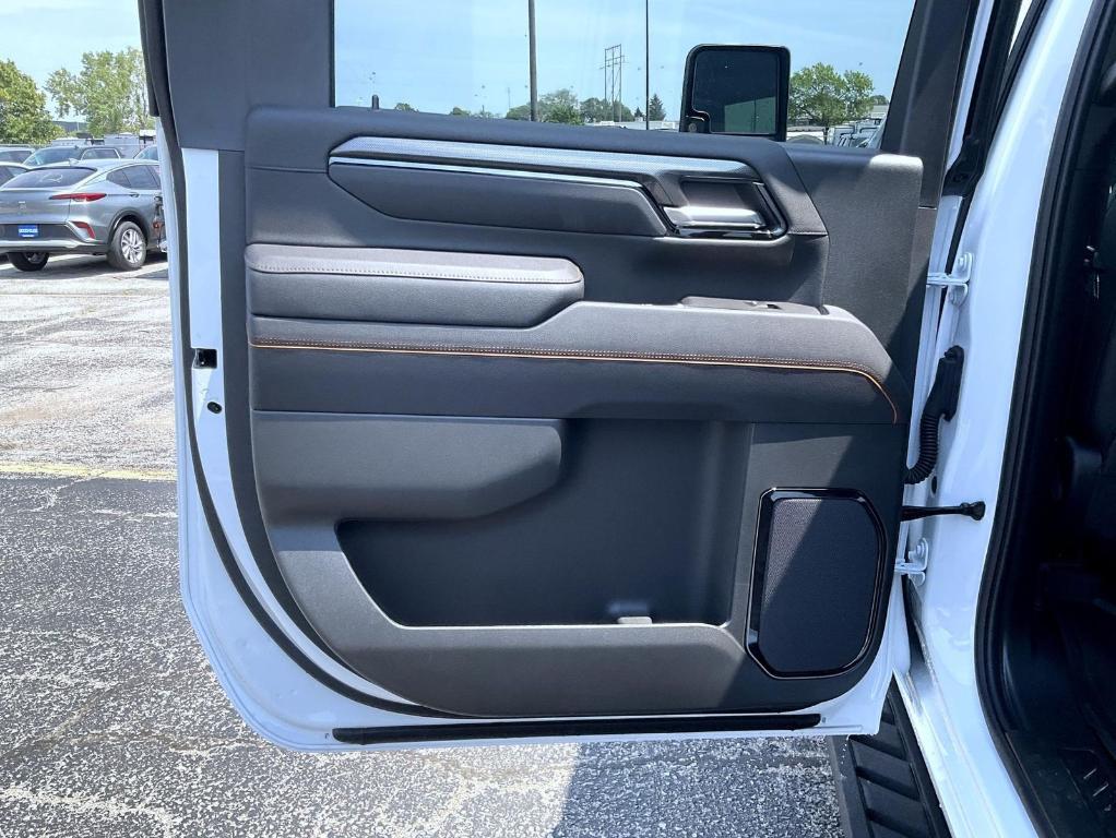 new 2025 GMC Sierra 2500 car, priced at $83,268