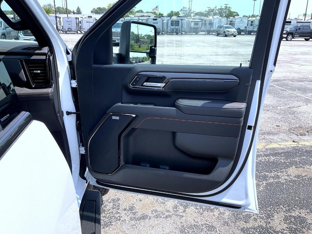 new 2025 GMC Sierra 2500 car, priced at $83,268