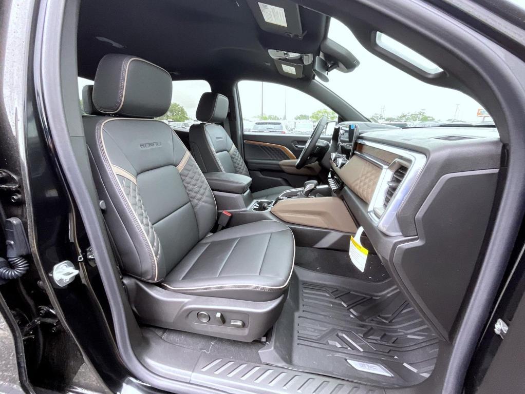 new 2025 GMC Canyon car, priced at $54,440