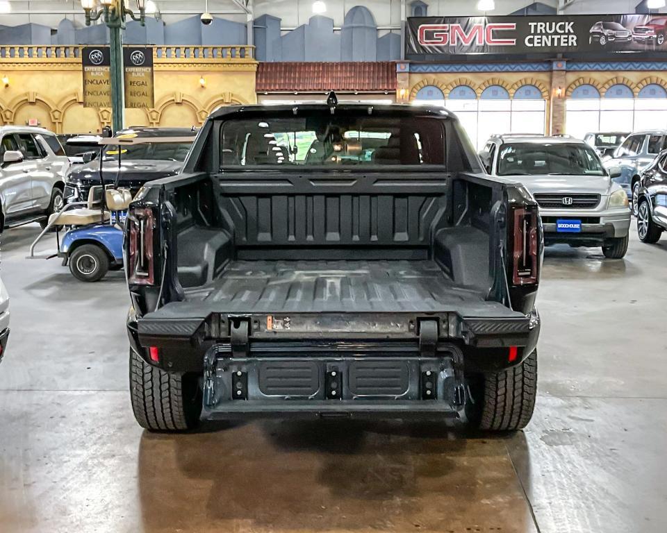 new 2025 GMC HUMMER EV Pickup car, priced at $104,570