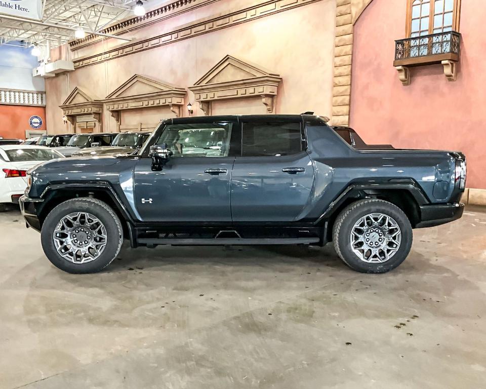 new 2025 GMC HUMMER EV Pickup car, priced at $104,570