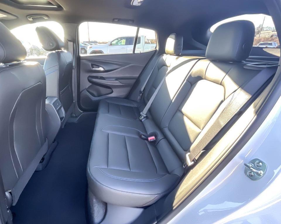 new 2025 Buick Envista car, priced at $28,979