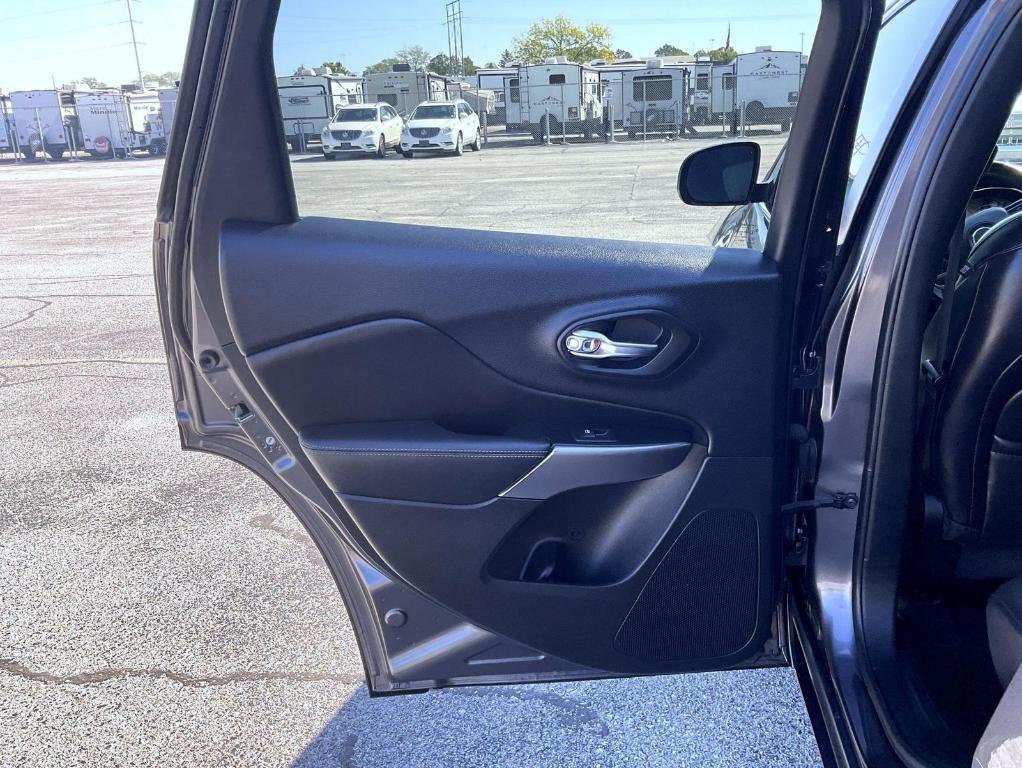 used 2019 Jeep Cherokee car, priced at $17,760