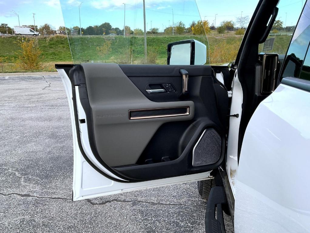 new 2025 GMC HUMMER EV Pickup car, priced at $100,488