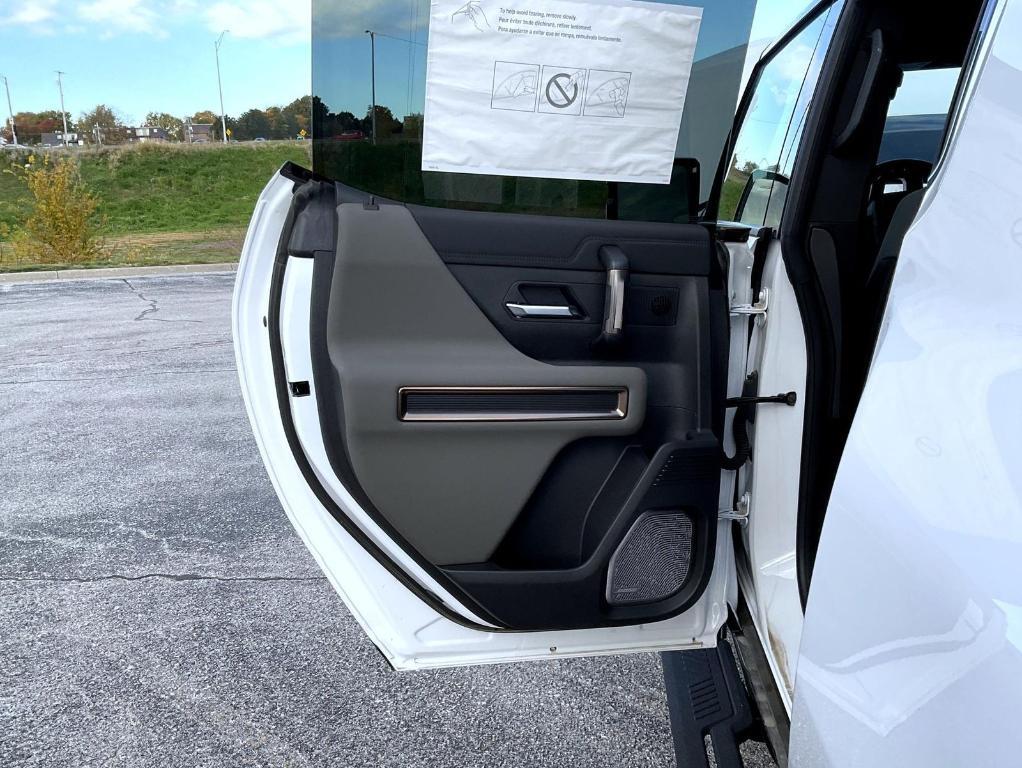 new 2025 GMC HUMMER EV Pickup car, priced at $100,488