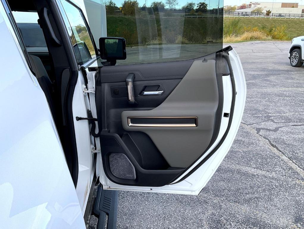 new 2025 GMC HUMMER EV Pickup car, priced at $100,488