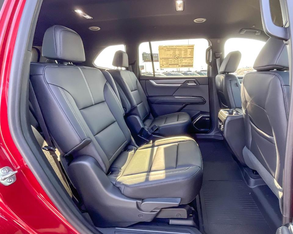 new 2025 GMC Acadia car, priced at $50,324