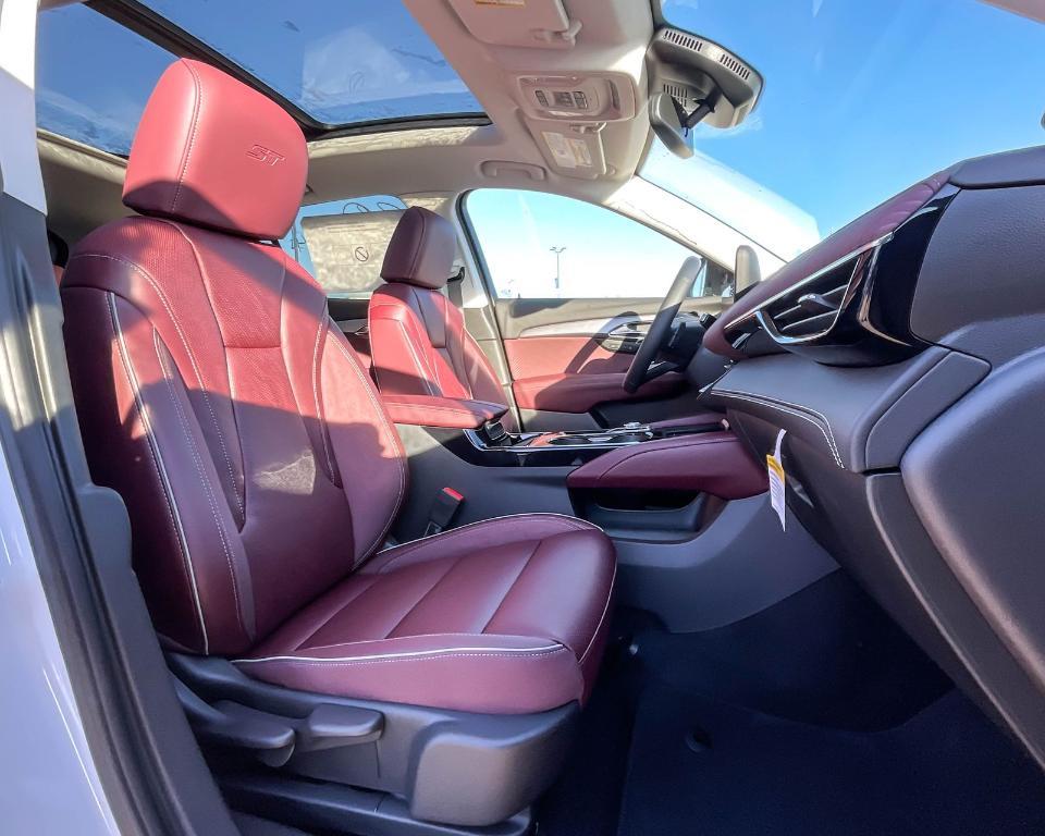 new 2025 Buick Envision car, priced at $44,634