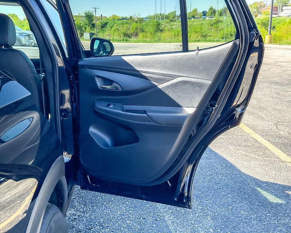 new 2025 Buick Envista car, priced at $27,829