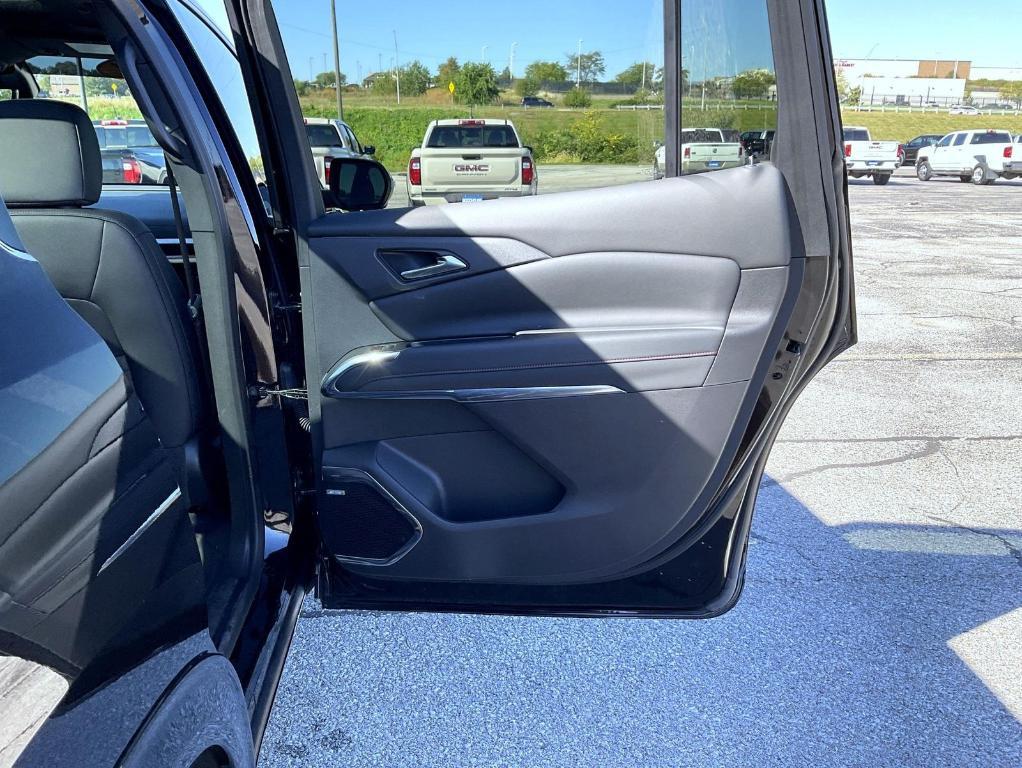 used 2024 Chevrolet Traverse car, priced at $52,527