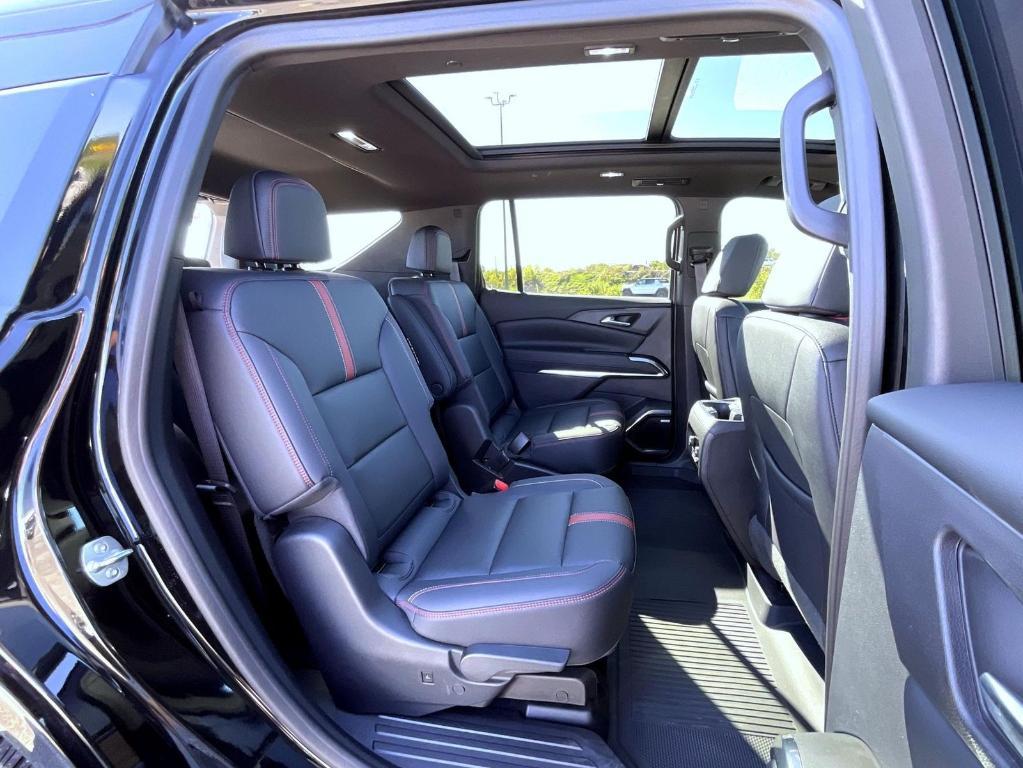 used 2024 Chevrolet Traverse car, priced at $52,527
