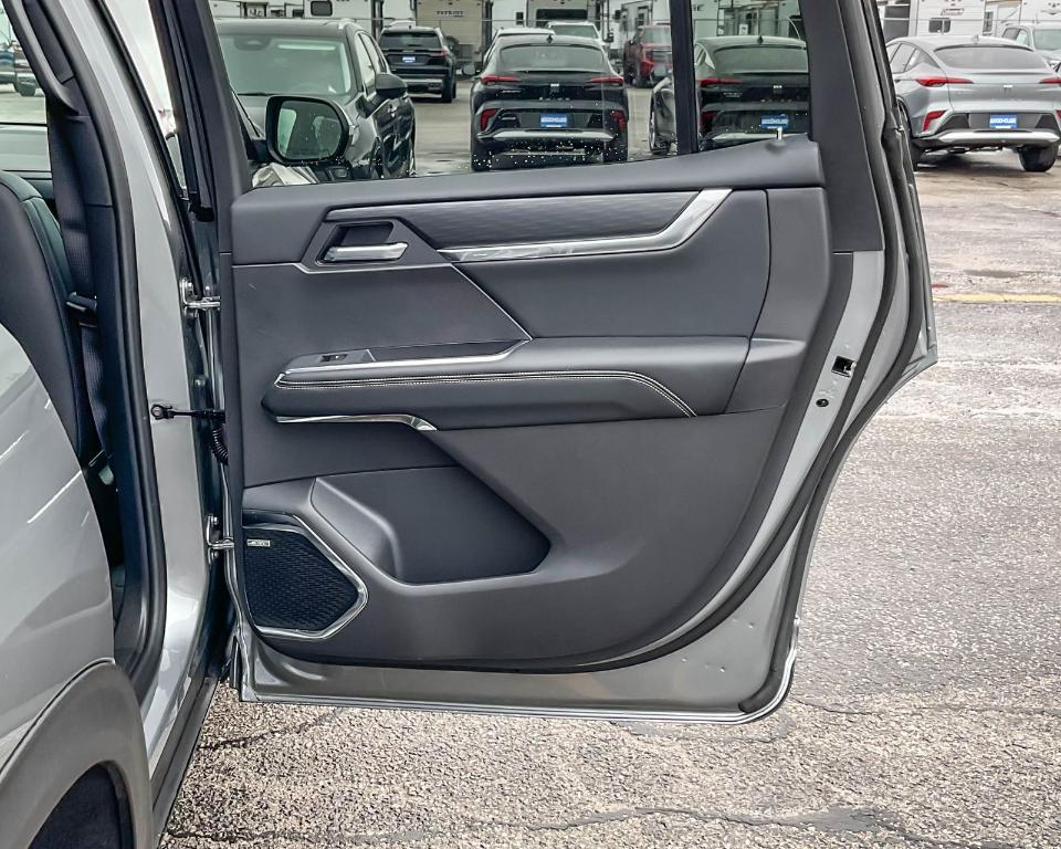 new 2025 GMC Acadia car, priced at $49,775