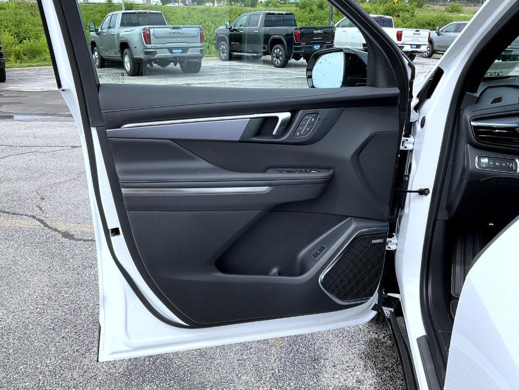 new 2025 Buick Enclave car, priced at $50,154