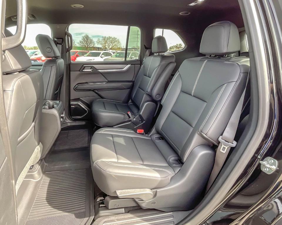 new 2025 GMC Acadia car, priced at $49,775