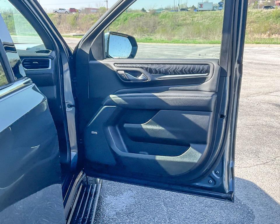 used 2021 GMC Yukon XL car, priced at $50,527