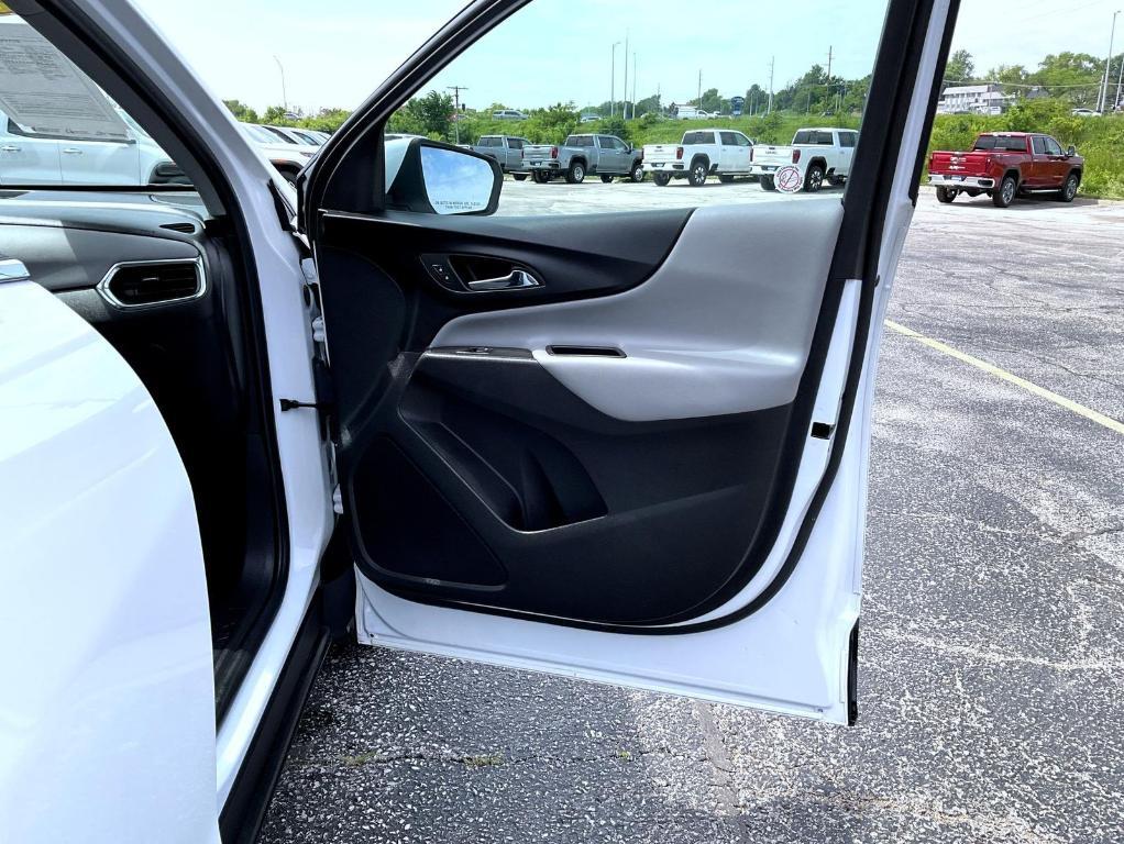 used 2023 Chevrolet Equinox car, priced at $23,714
