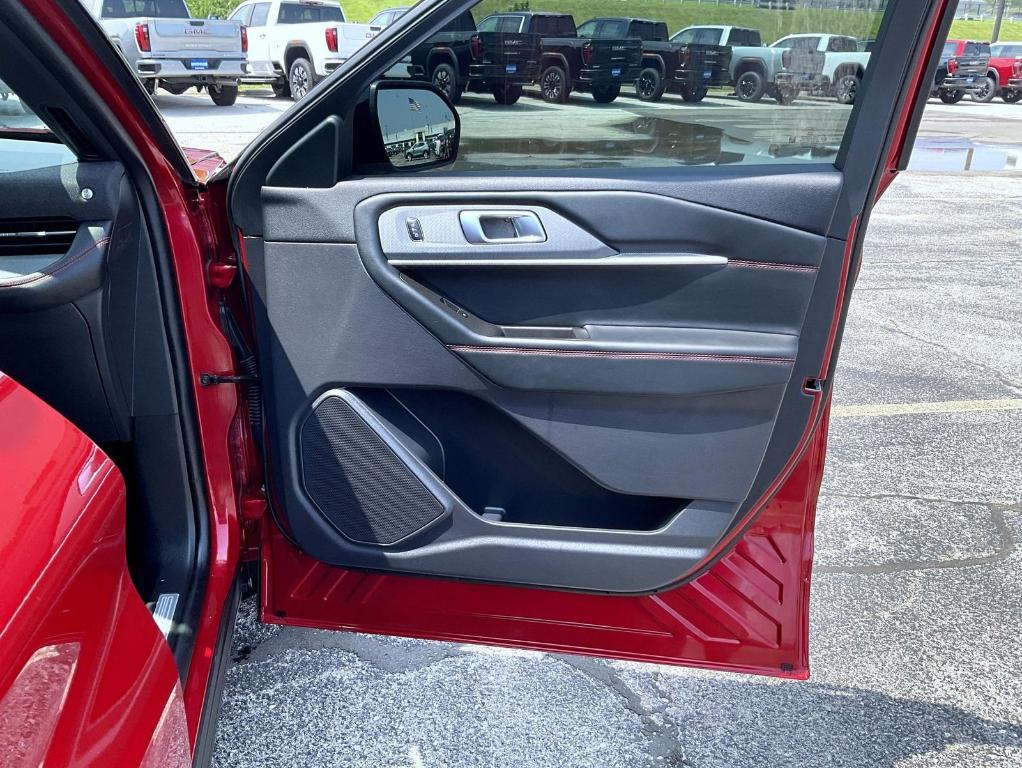 used 2025 Ford Explorer car, priced at $43,854