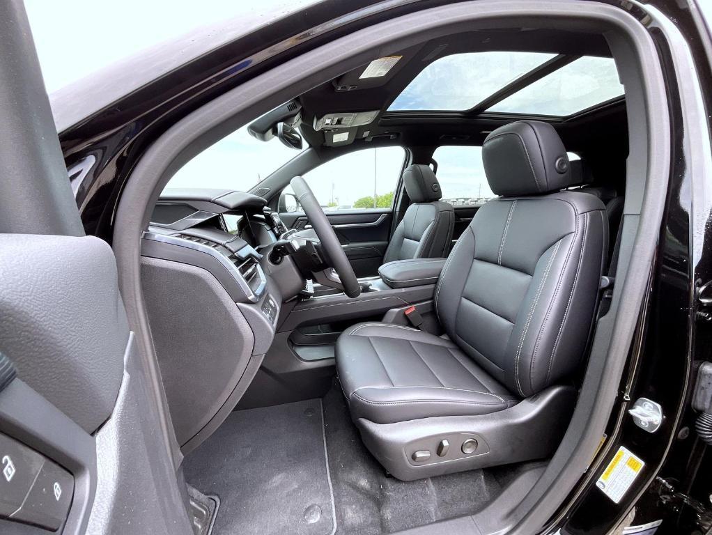 new 2025 GMC Acadia car, priced at $49,925