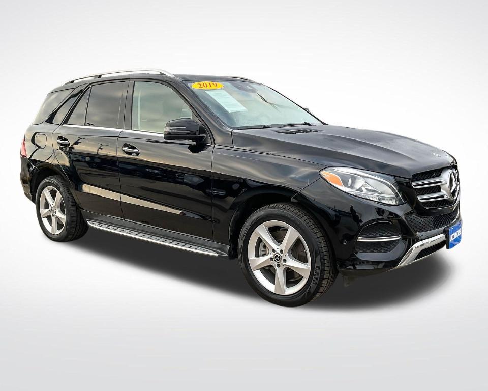 used 2019 Mercedes-Benz GLE 400 car, priced at $25,700