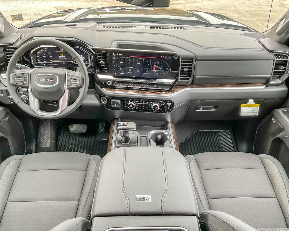new 2025 GMC Sierra 1500 car, priced at $56,890