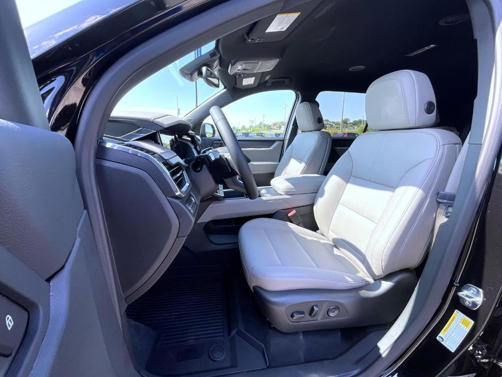 new 2025 GMC Acadia car, priced at $50,174