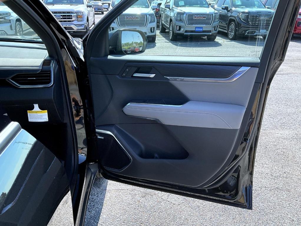 new 2025 GMC Acadia car, priced at $50,174