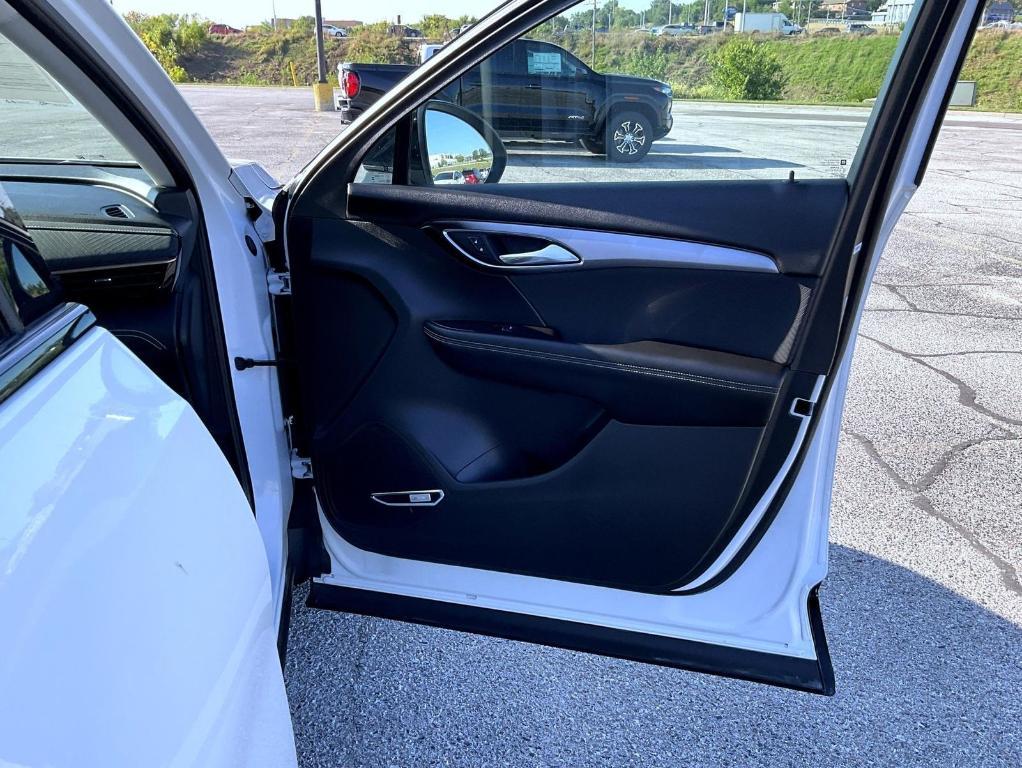 used 2024 Buick Envision car, priced at $33,770