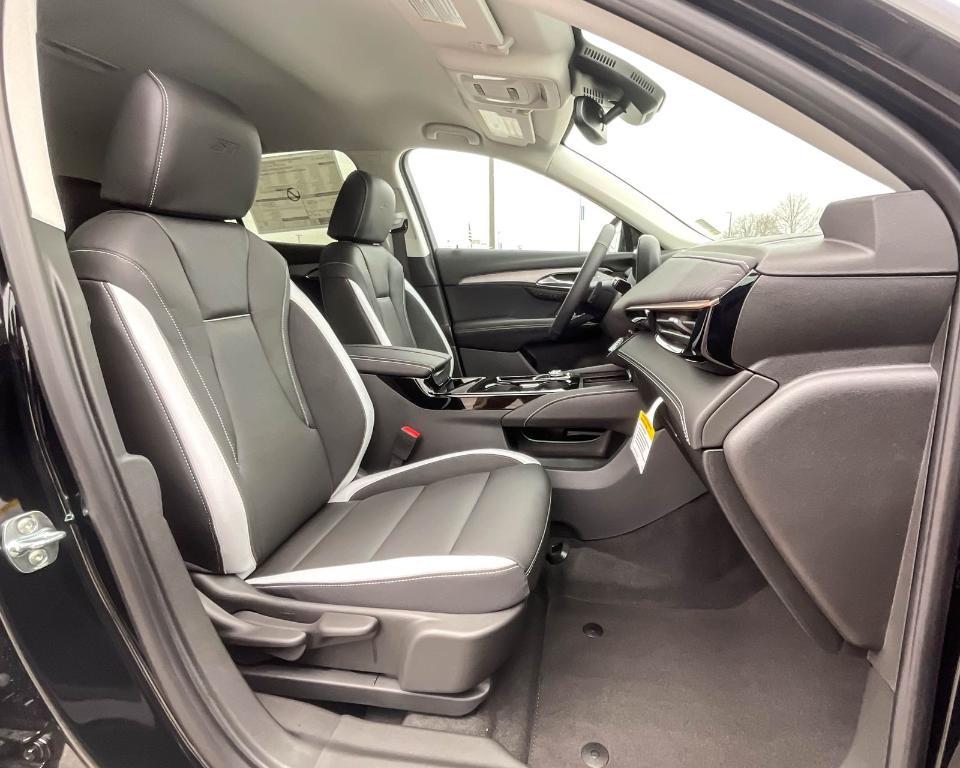 new 2025 Buick Envision car, priced at $42,539