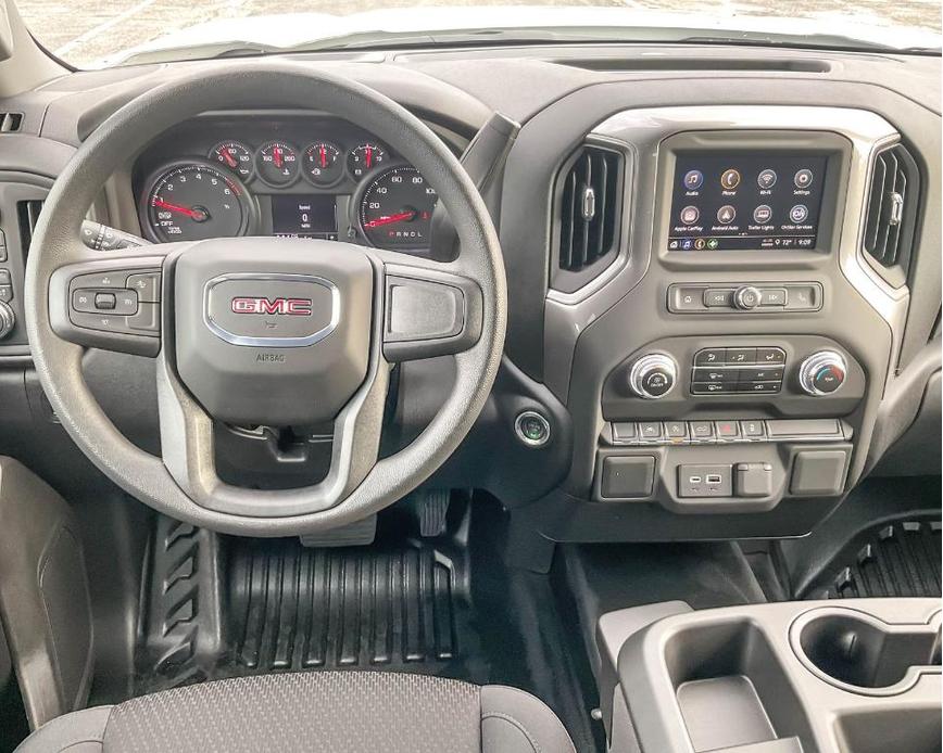 new 2025 GMC Sierra 1500 car, priced at $45,675