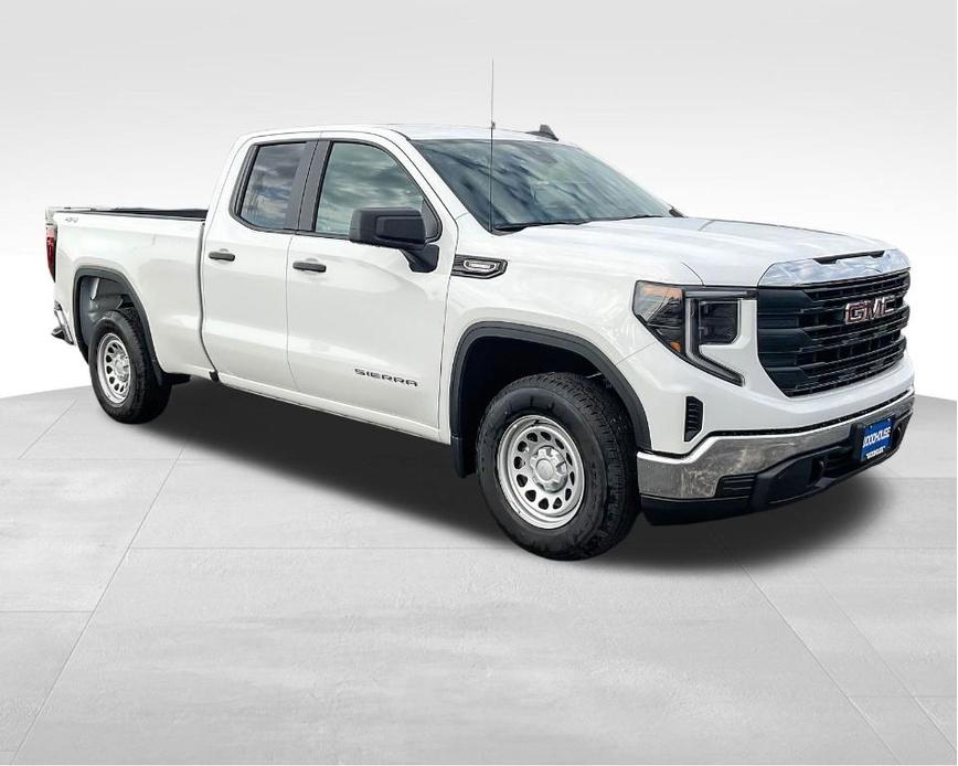 new 2025 GMC Sierra 1500 car, priced at $45,675