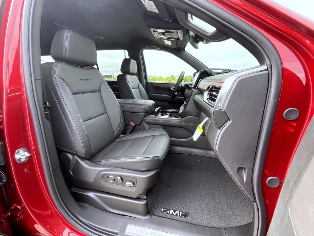 new 2025 GMC Yukon car, priced at $83,340