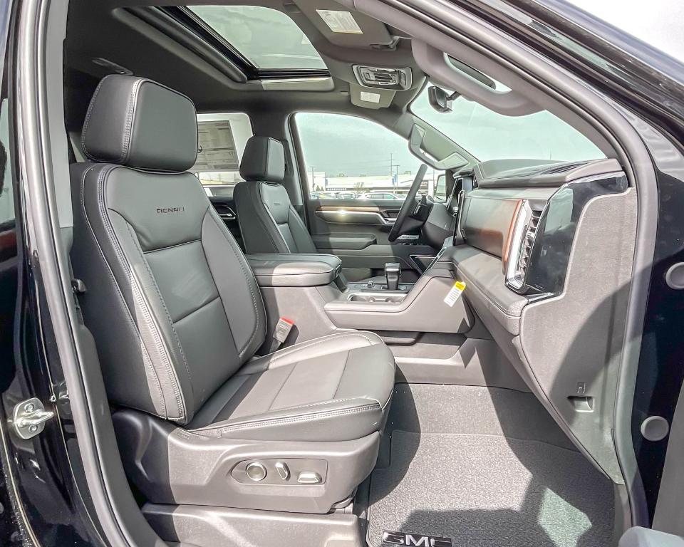 new 2025 GMC Sierra 1500 car, priced at $71,505
