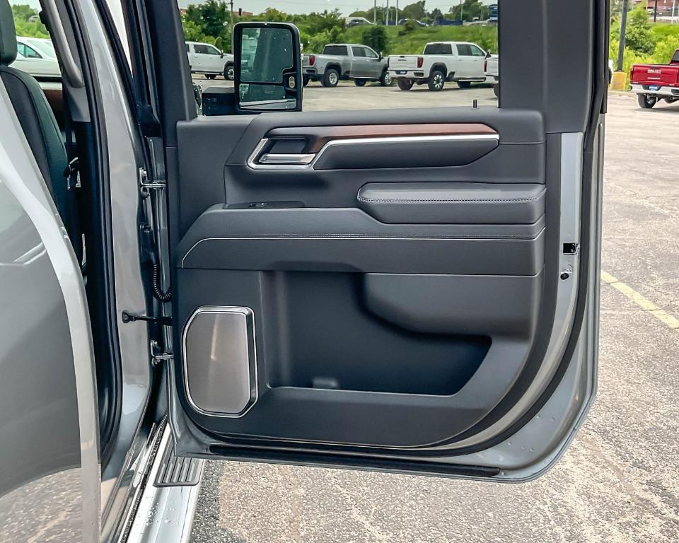 new 2025 GMC Sierra 2500 car, priced at $88,430