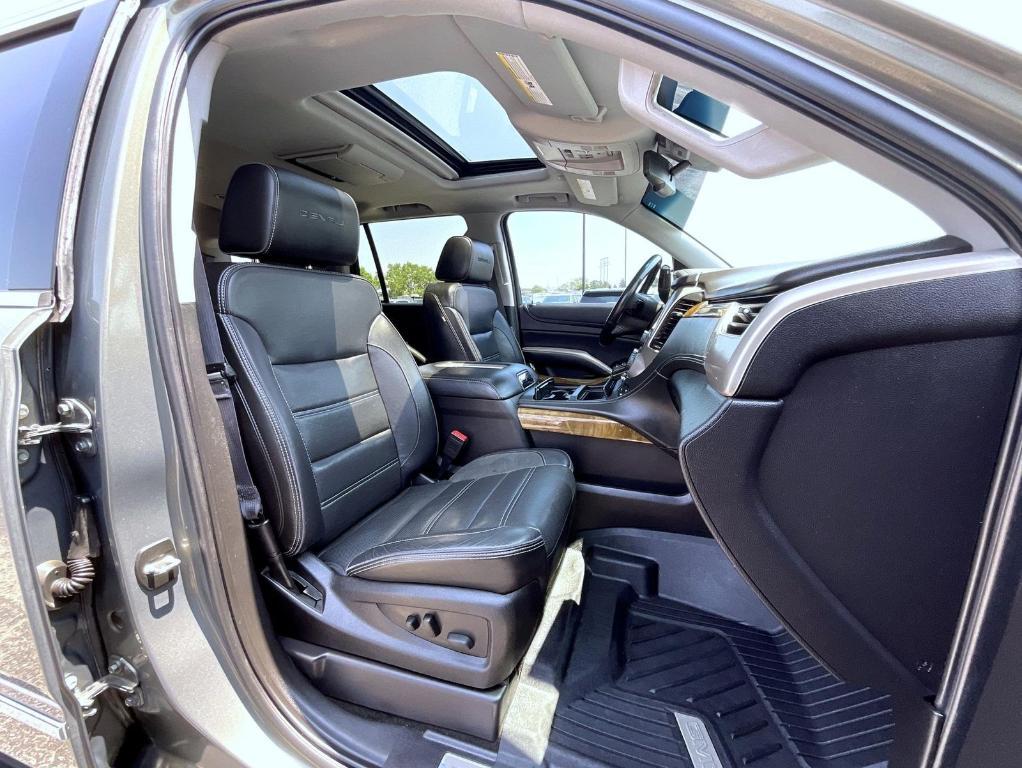 used 2017 GMC Yukon car, priced at $24,989